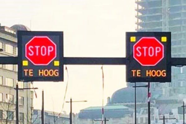PowerPoint Road Signalization in Antwerp, Belgium